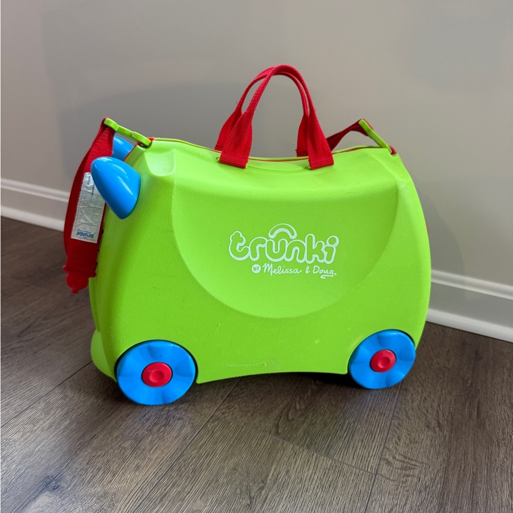 Melissa & Doug Trunki Lime Green Ride-On Suitcase